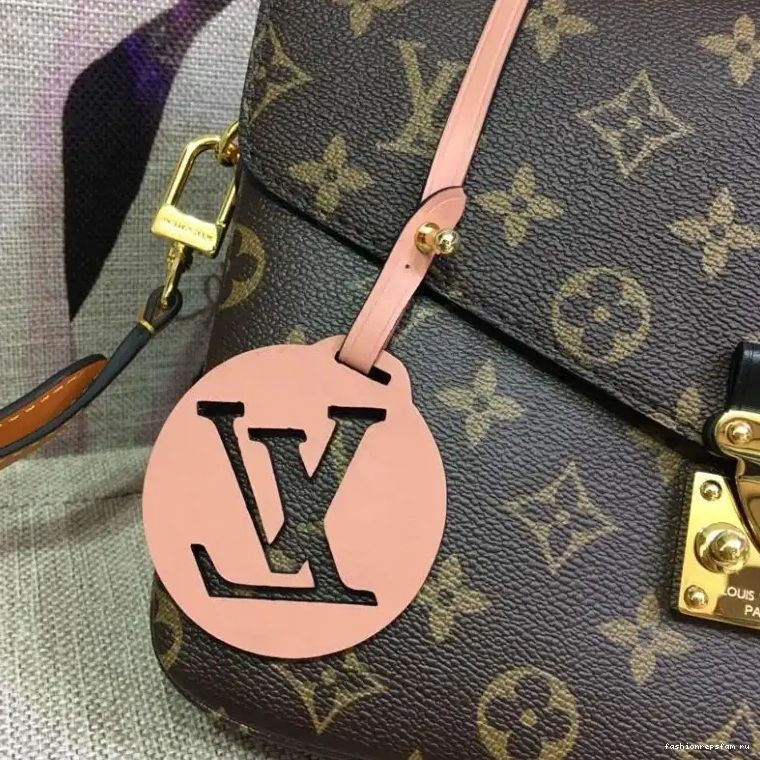 Fashionrep Bags 19B570297 LV 0617